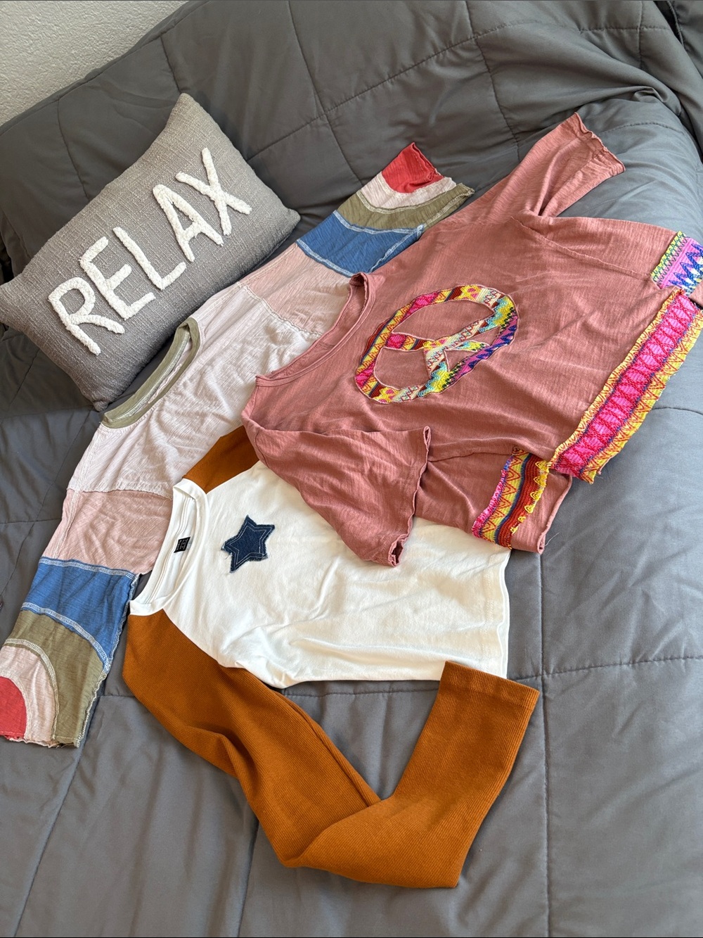 Boho Pink Embroidered Peace Sign Top + Colorblock & Star Knit Tops New Bundle S